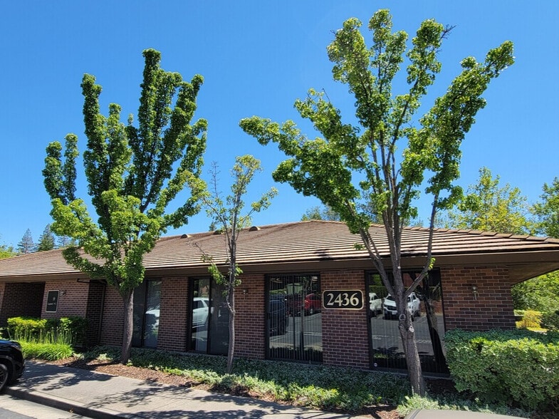 2436 Professional Dr, Roseville, CA for lease - Building Photo - Image 1 of 5