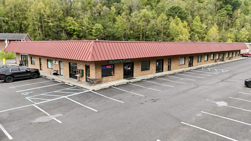 103 Brookstone Plz, Morgantown, WV for sale - Building Photo - Image 3 of 9