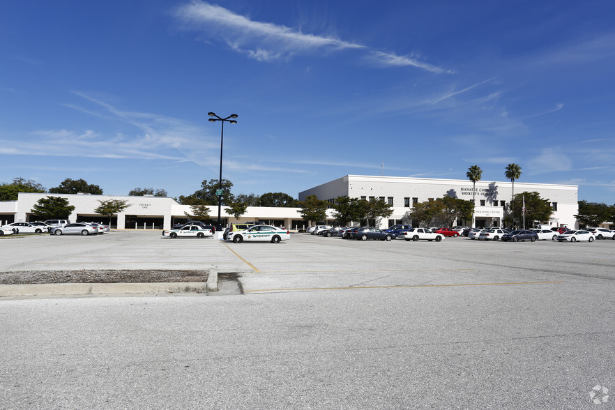 600 Us-301 Blvd, Bradenton, FL for sale - Primary Photo - Image 1 of 1