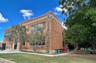 410 W 7th St, Taylor, TX for lease Interior Photo- Image 1 of 3