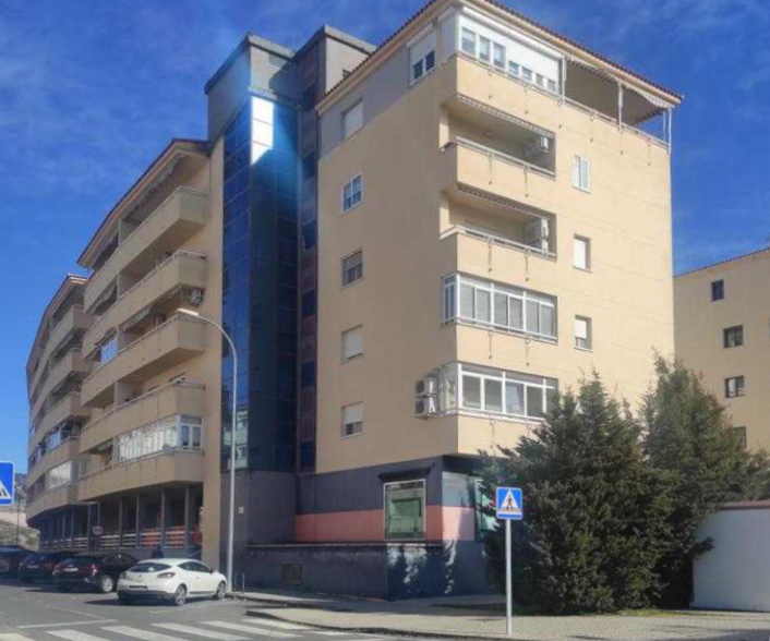 Calle Sierra de Tormantos, 16, Plasencia, Cáceres à vendre - Photo du bâtiment - Image 2 de 2