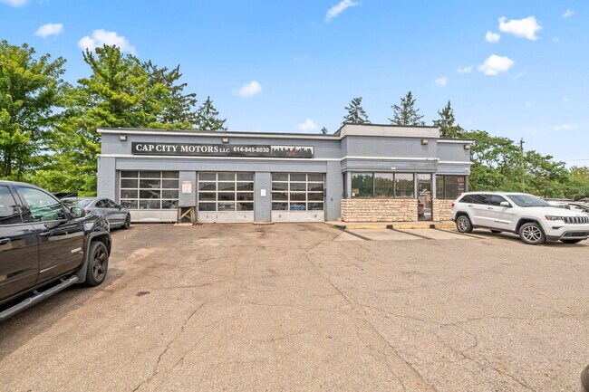 Plus de détails pour 5250 E Main St, Columbus, OH - Commerce de détail à vendre