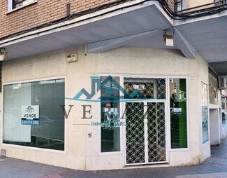 Plus de détails pour Multi-résidentiel à vendre