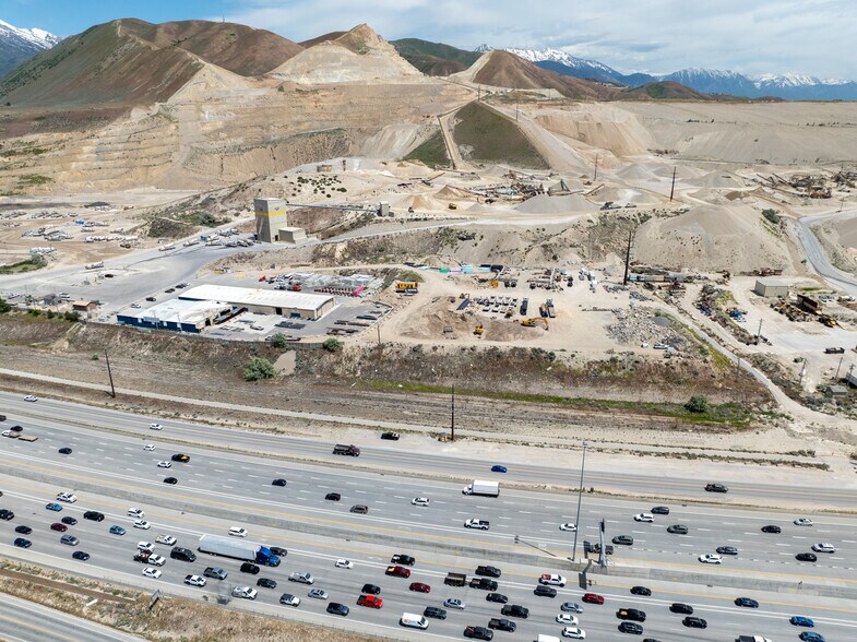 15567 S Minuteman Dr, Draper, UT à vendre - Photo du bâtiment - Image 3 de 8