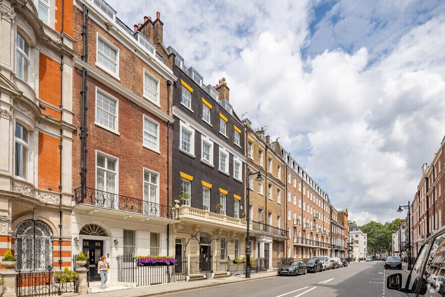 22 Hill St, Londres à louer - Photo du bâtiment - Image 3 de 5