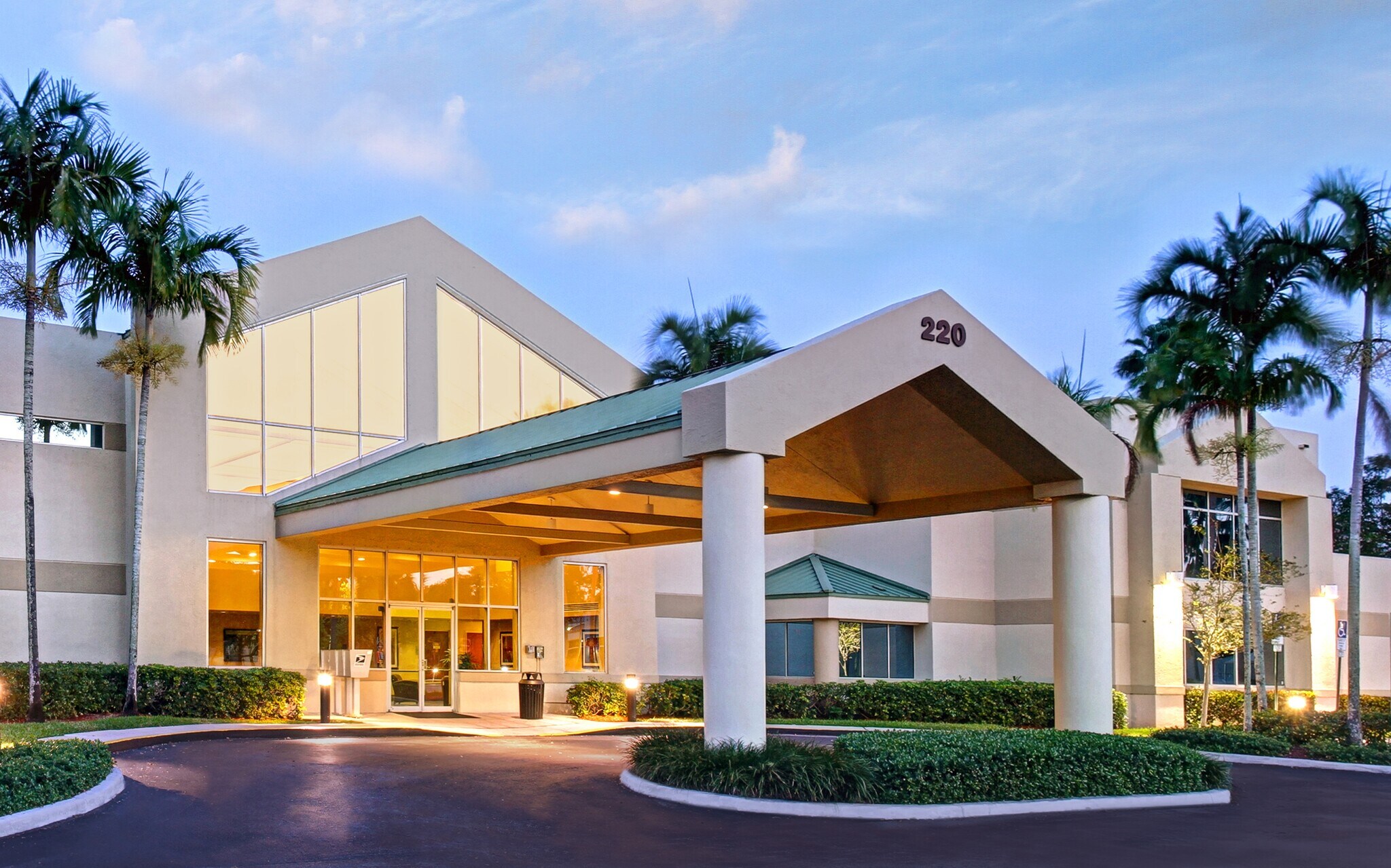 140 SW 84th Ave, Plantation, FL for lease Building Photo- Image 1 of 3