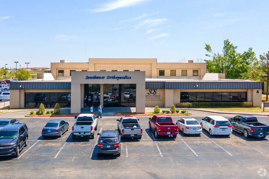 8100 S Walker Ave, Oklahoma City, OK à louer - Photo du bâtiment - Image 3 de 3