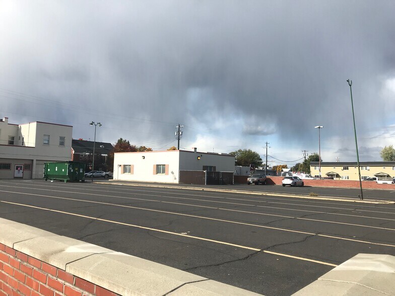 1315 W Lincoln Blvd, Spokane, WA à vendre - Photo du bâtiment - Image 3 de 4