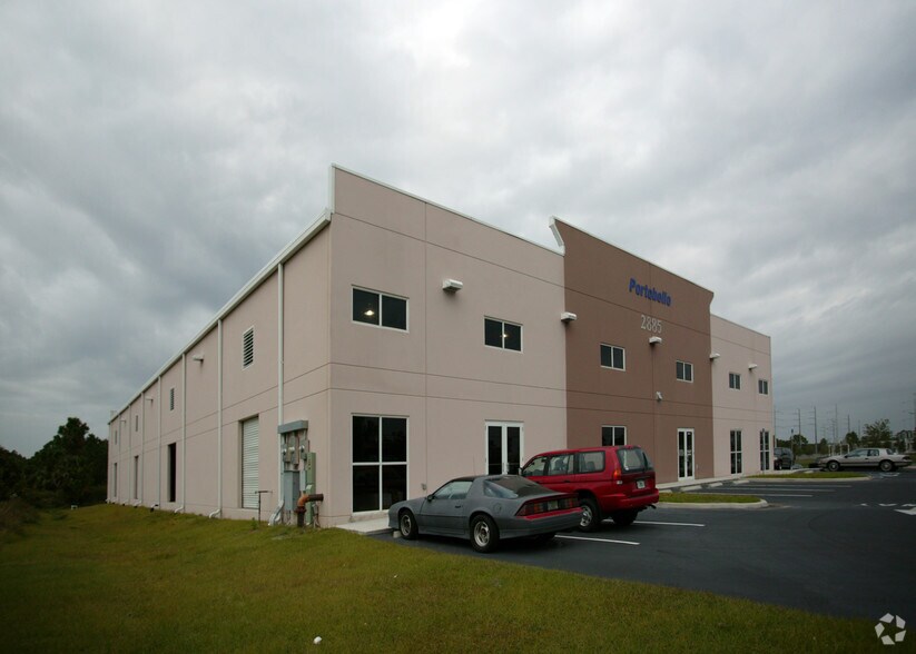 2885 Commerce Pky, North Port, FL à vendre - Photo du bâtiment - Image 2 de 6