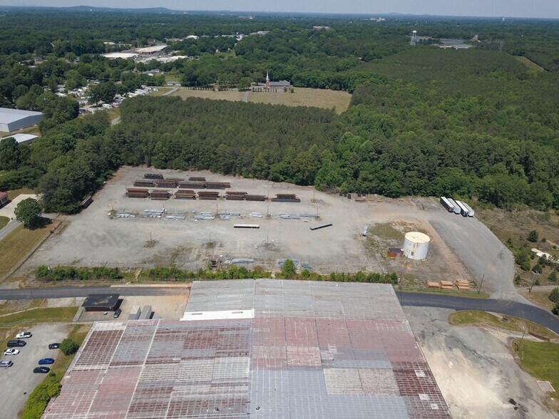 3800 Little Mountain Rd, Gastonia, NC à louer - Photo du bâtiment - Image 2 de 3