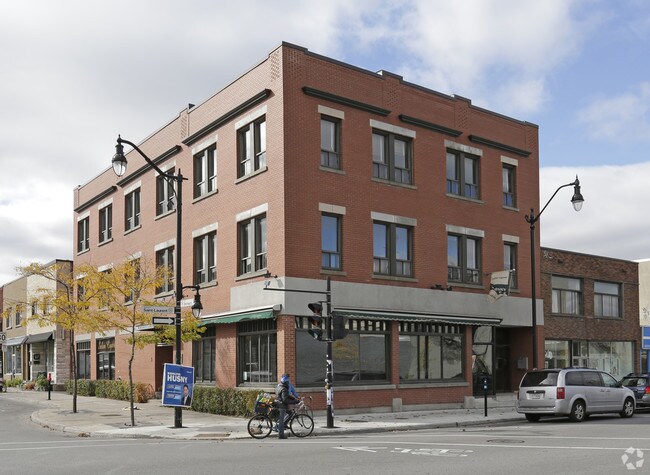 Plus de détails pour 5800-5804 Boul Saint-Laurent, Montréal, QC - Bureau à vendre