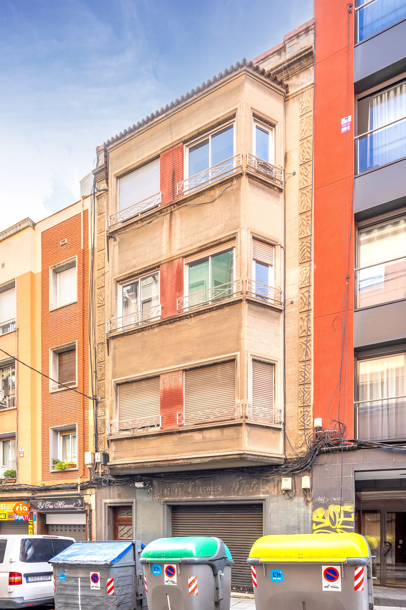 Immeuble residentiel dans L'Hospitalet de Llobregat, Barcelona à vendre Plan d’étage- Image 1 de 2