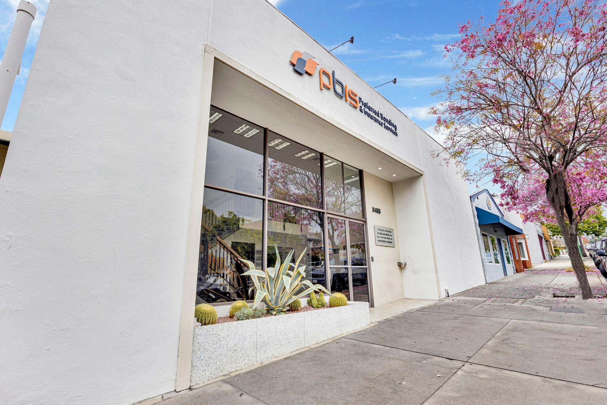 3455 Ocean View Blvd, Glendale, CA for lease Building Photo- Image 1 of 19