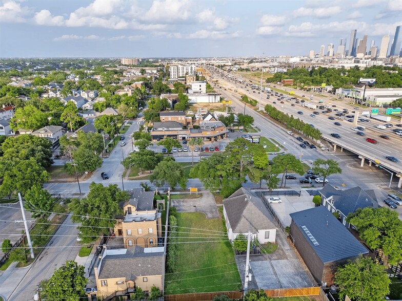 333 Heights Blvd, Houston, TX à vendre - Photo du bâtiment - Image 3 de 7