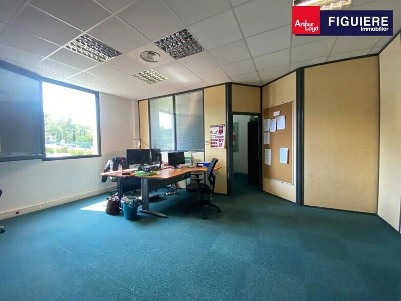 25 Rue De La Petite Duranne, Aix-en-Provence à louer - Photo intérieure - Image 3 de 16