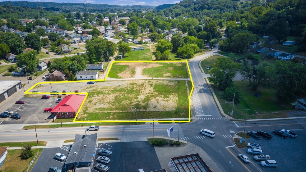 325 Dewey Ave, Cambridge, OH for sale - Building Photo - Image 1 of 17