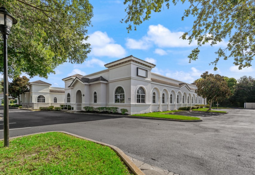 2285 N Central Ave, Kissimmee, FL for lease - Building Photo - Image 2 of 13