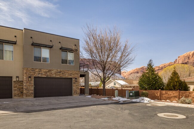 Plus de détails pour 673 W 470 N, Moab, UT - Spécialité à vendre