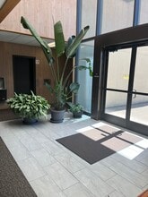 9123 SE St Helens St, Clackamas, OR for lease Interior Photo- Image 2 of 10