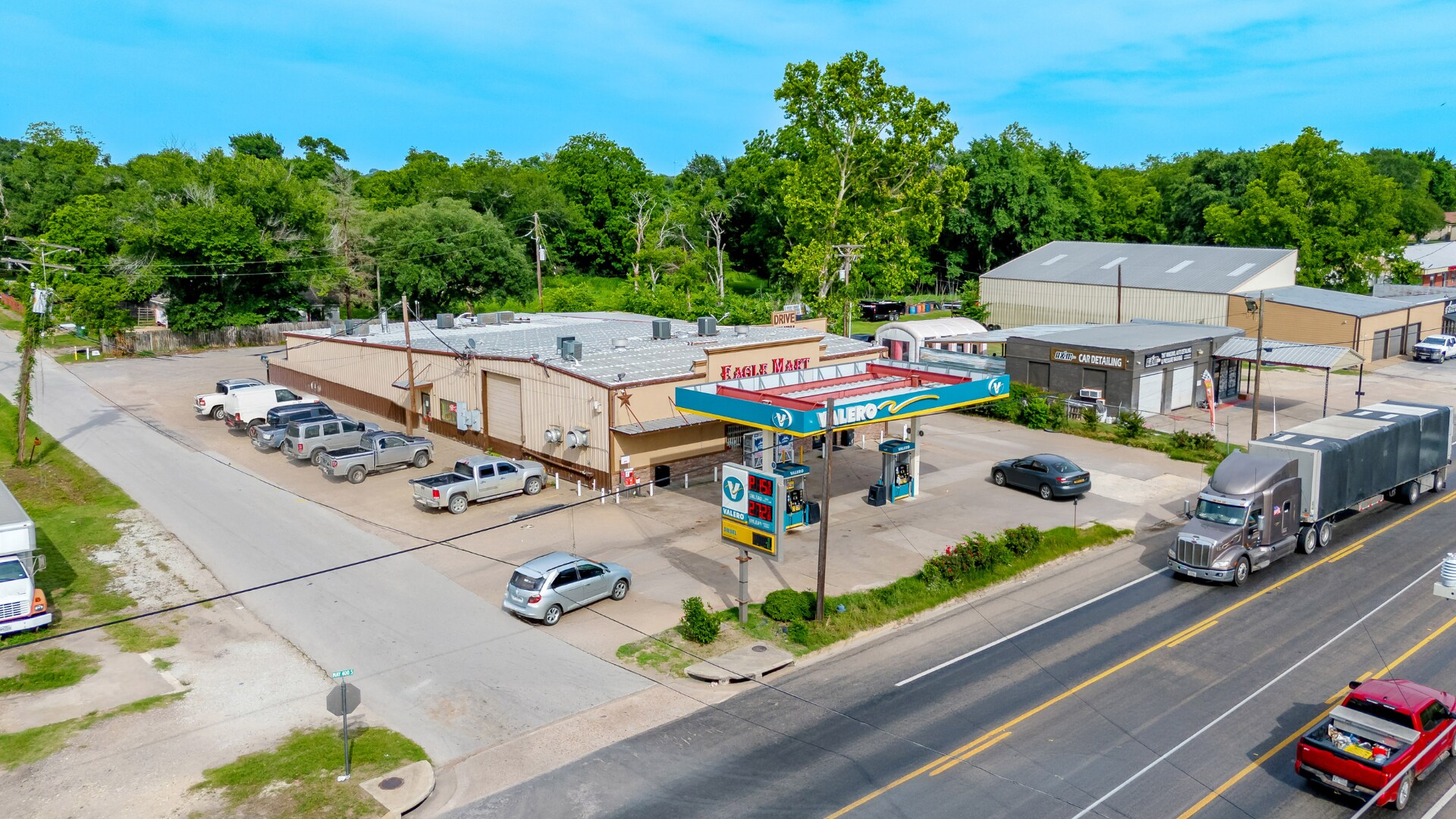 401 S May St, Madisonville, TX à vendre Photo principale- Image 1 de 1