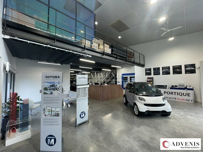 Flex in Mérignac for lease - Interior Photo - Image 1 of 7