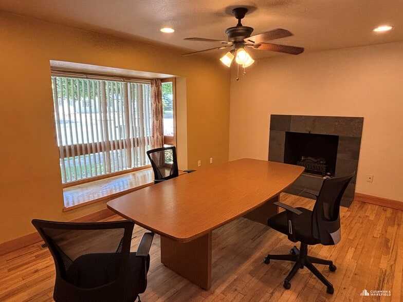 316 W Mulberry St, Fort Collins, CO for lease - Building Photo - Image 3 of 6
