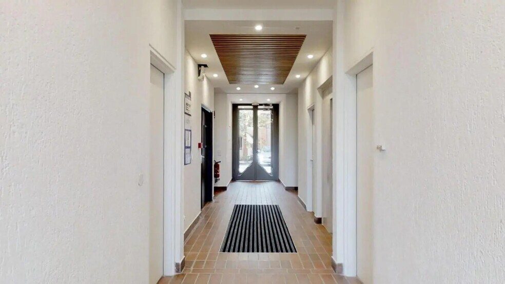 Bureau dans Saint-Germain-en-Laye à louer - Photo intérieure - Image 1 de 13