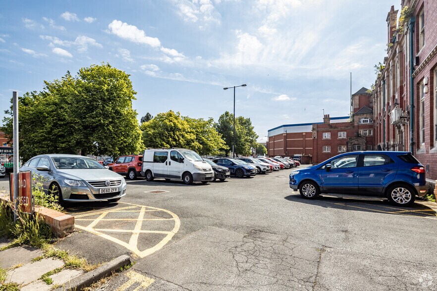Conway St, Birkenhead à vendre - Photo du bâtiment - Image 2 de 3