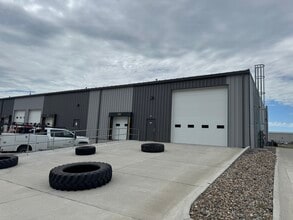 4405 SE Beisser Dr, Grimes, IA for lease Building Photo- Image 2 of 4