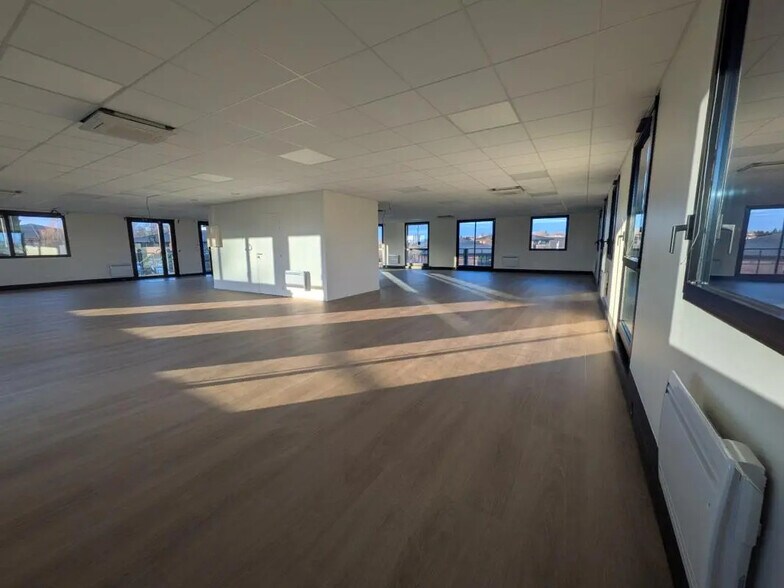 Bureau dans VILLENEUVE-D'ASCQ à louer - Photo intérieure - Image 2 de 9