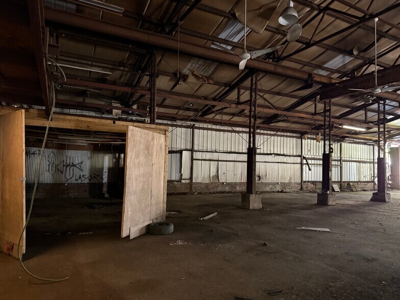 3155 Tucker Norcross Rd, Tucker, GA à louer - Photo du bâtiment - Image 3 de 13