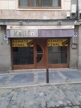 Retail in Ávila, Ávila for lease Building Photo- Image 1 of 11