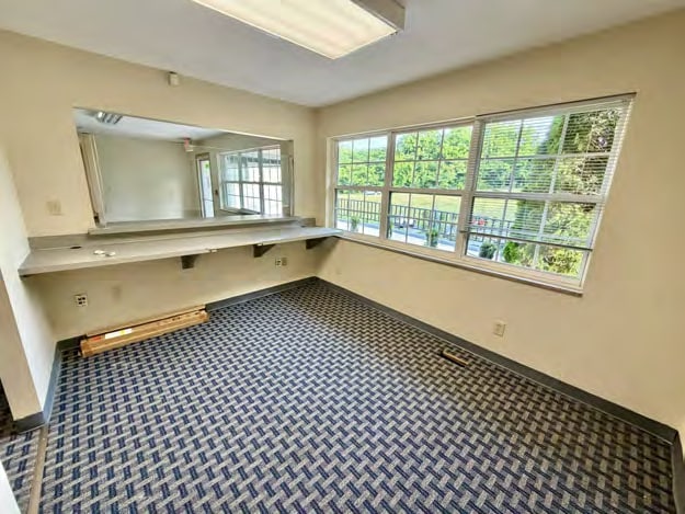 1028 Old Cedar Bluff Rd, Knoxville, TN for lease - Interior Photo - Image 3 of 6