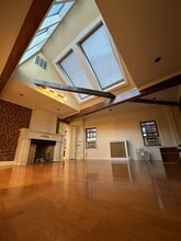 1 Saint Mathews Ct NW, Washington, DC for lease Interior Photo- Image 1 of 12
