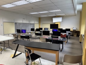 199 Washington Ave, Rensselaer, NY for lease Interior Photo- Image 1 of 9