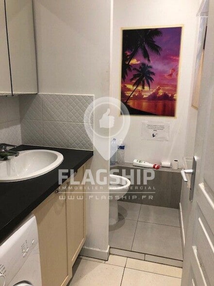 Retail in Cachan for sale - Interior Photo - Image 2 of 6
