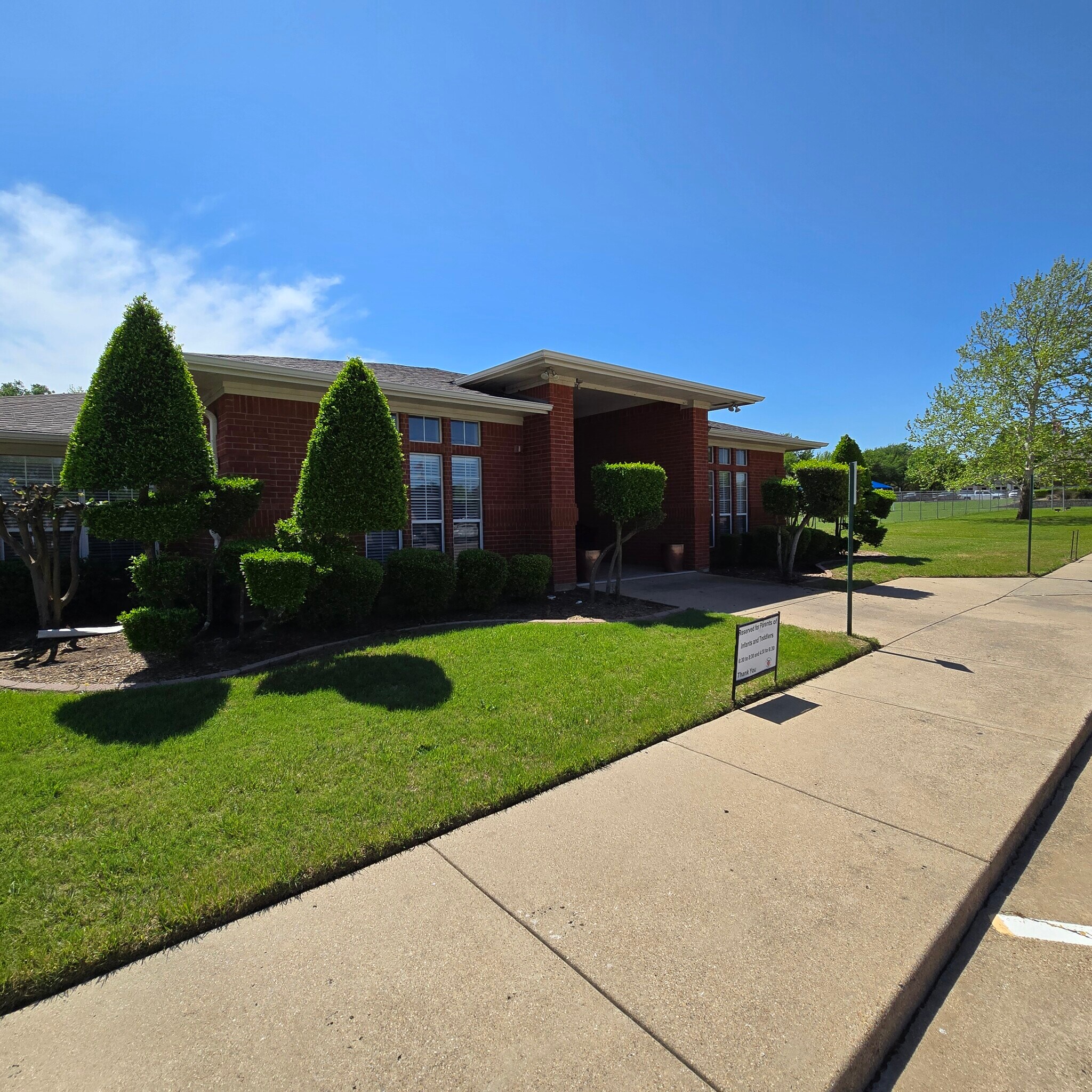 1770 Country Club Dr, Mansfield, TX à vendre Photo principale- Image 1 de 24