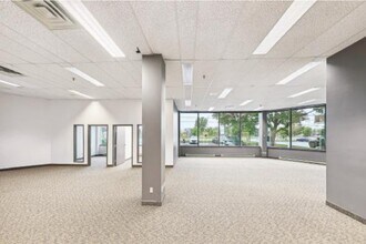 666 Boul Saint-Martin O, Laval, QC à louer Photo intérieure- Image 1 de 8