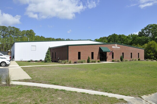Plus de détails pour 840 White Hill Rd, Sanford, NC - Industriel à louer