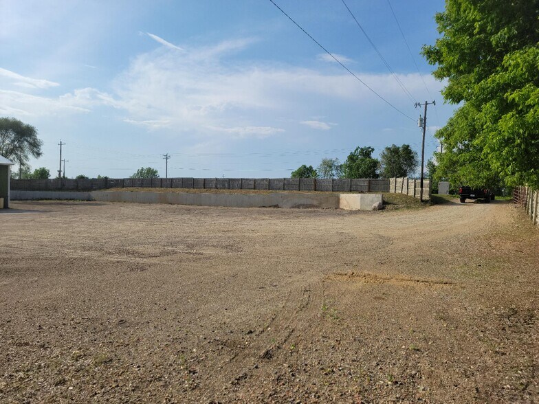 1315 Maras St S, Shakopee, MN à louer - Photo du bâtiment - Image 3 de 5