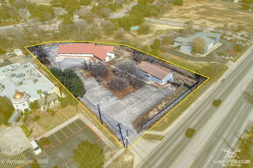 16111 Nacogdoches Rd portfolio of 3 properties for sale on LoopNet.ca - Aerial - Image 2 of 11