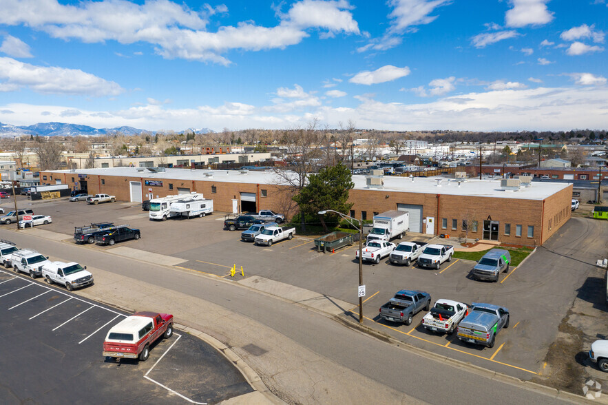 6105 W 55th Ave, Arvada, CO à louer - Photo du bâtiment - Image 2 de 5