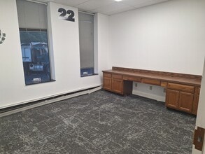 305 Plus Park Blvd, Nashville, TN for lease Interior Photo- Image 1 of 3