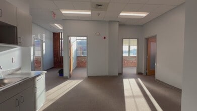 235 Promenade St, Providence, RI à louer - Vidéo sur l’inscription commerciale 