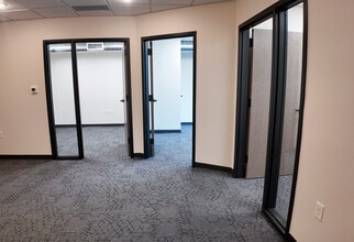 5025 S Bahnson Ave, Sioux Falls, SD for lease Interior Photo- Image 2 of 6