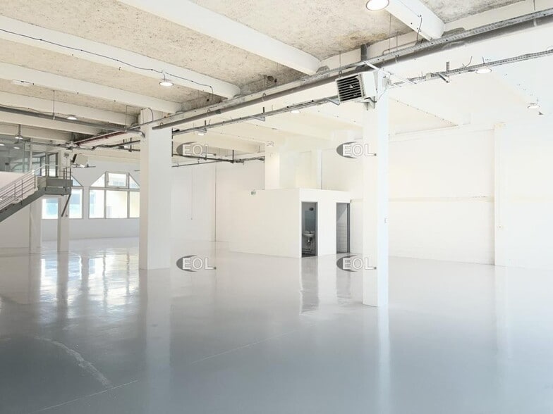Industrial in Aubervilliers for lease - Interior Photo - Image 3 of 21