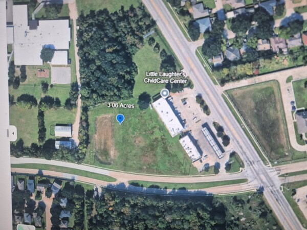 Fallbrook Dr, Houston, TX à vendre - Photo du bâtiment - Image 2 de 2