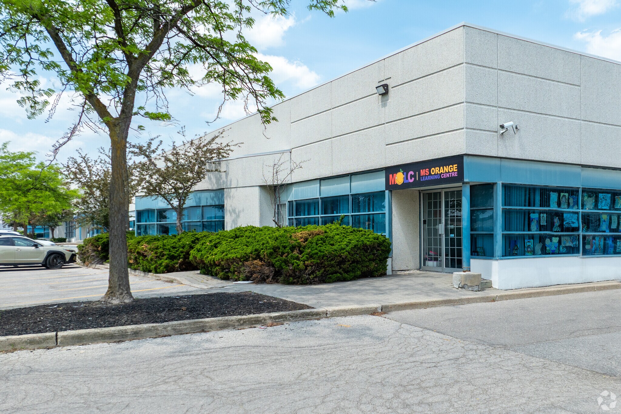 40 Vogell Rd, Richmond Hill, ON for lease Primary Photo- Image 1 of 3