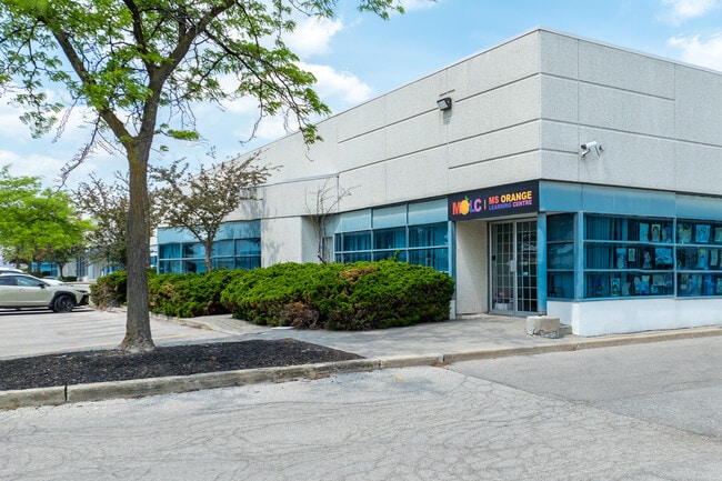 Plus de détails pour 40 Vogell Rd, Richmond Hill, ON - Bureau à louer