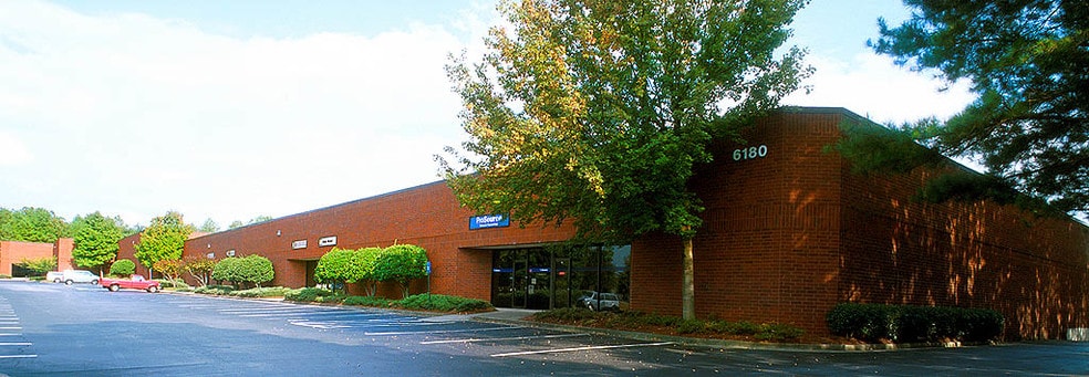6180 Atlantic Blvd, Norcross, GA for lease - Building Photo - Image 2 of 7